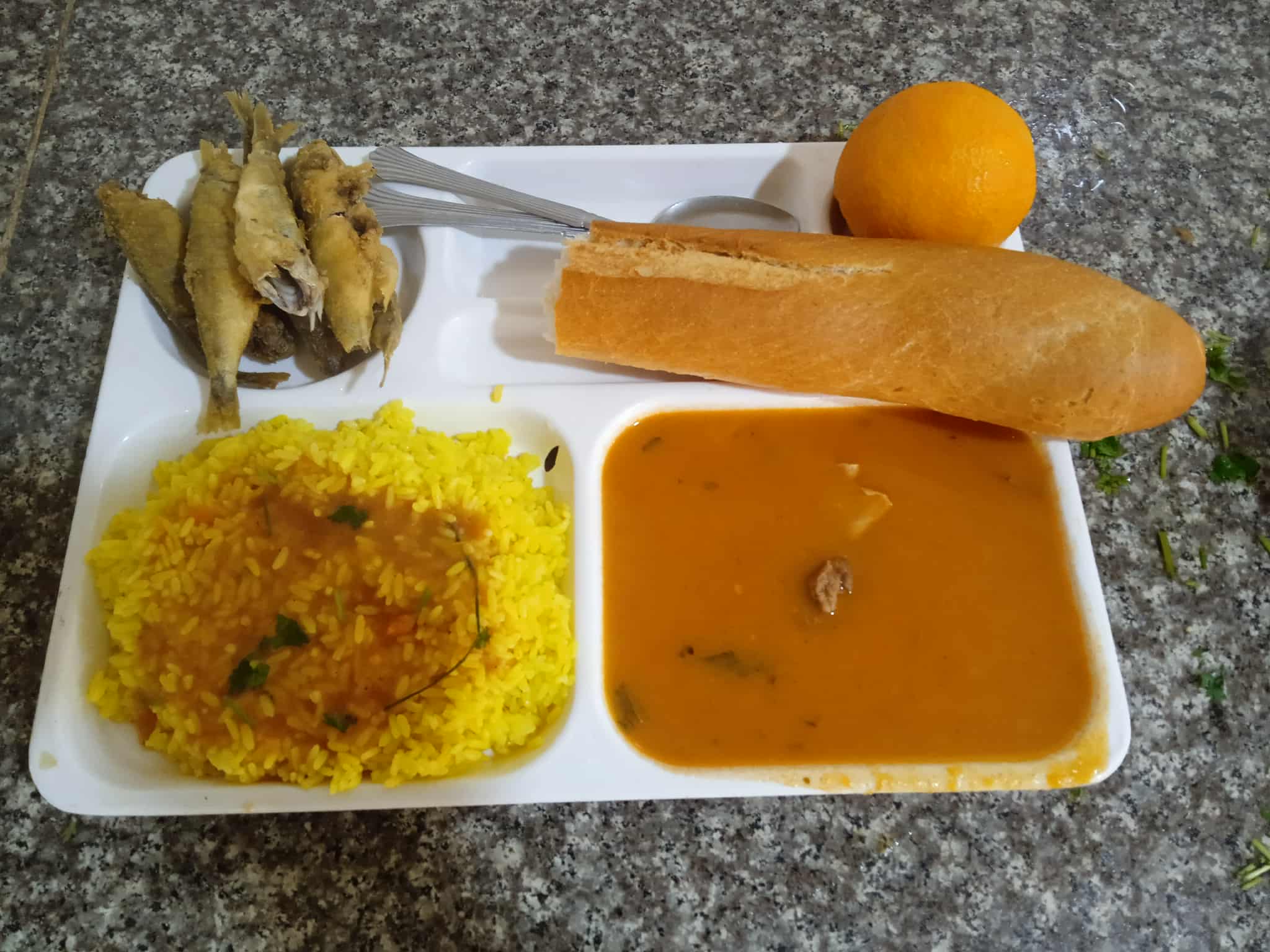 المطعم المدمج الشهيد محمدي بوزينة 1 نوفمبر