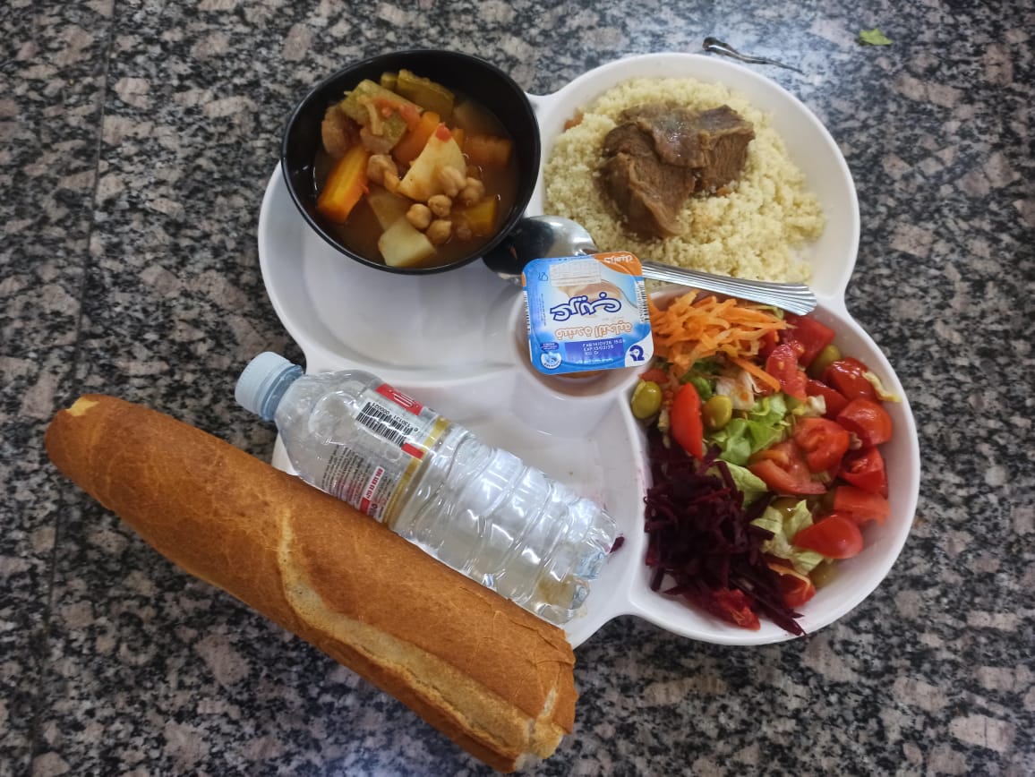 مطعم الإقامة الجامعية 2000 سرير الحسانية