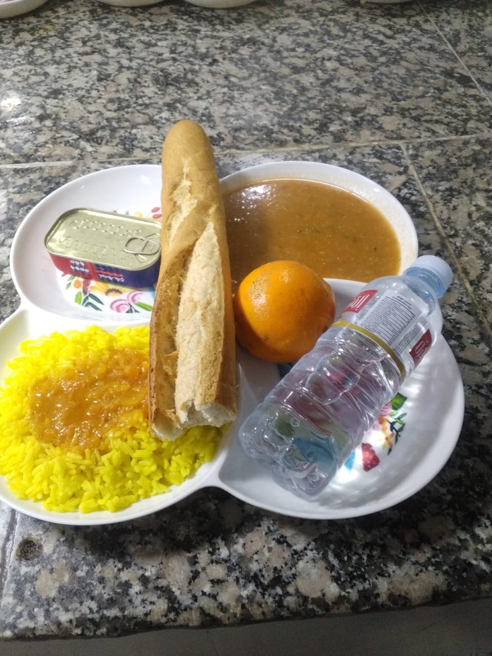 مطعم الإقامة الجامعية 2000 سرير الحسانية