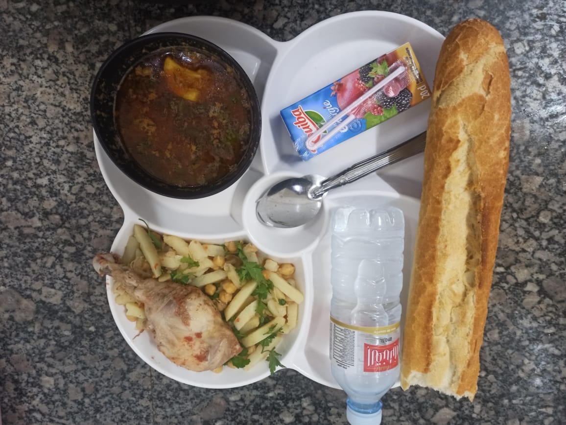 مطعم الإقامة الجامعية 2000 سرير الحسانية