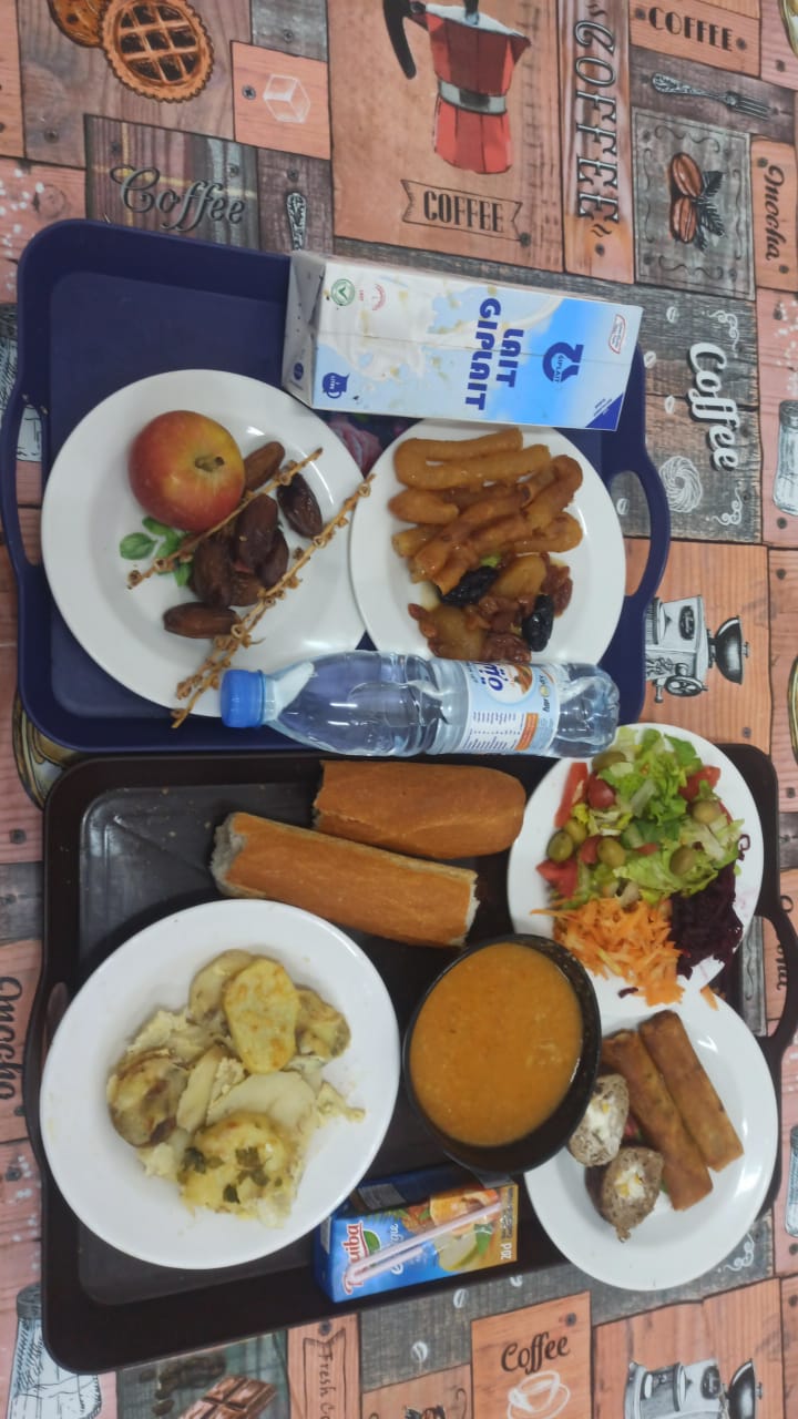 مطعم الإقامة الجامعية 2000 سرير الحسانية