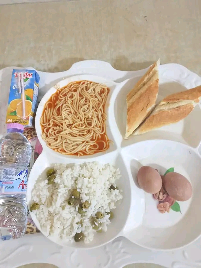 الاقامة الجامعية عومر عبد القادر بنات 