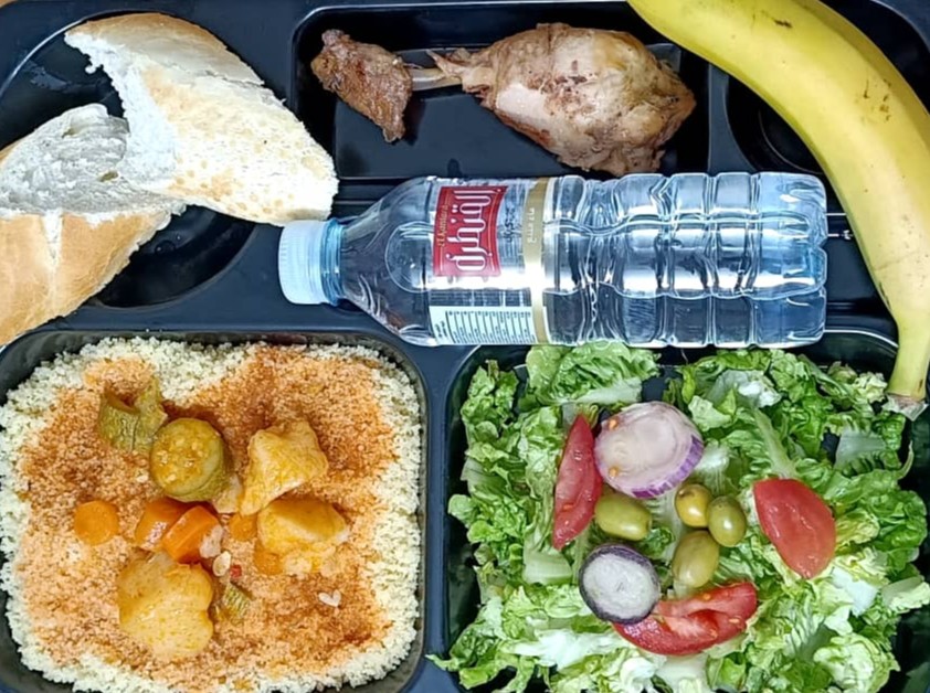 الإقامة الجامعية بوزيان أم السعد بنت الصالح		