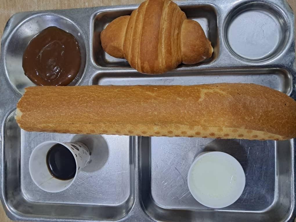 الاقامة الجامعية خوالدية السعيد تاورة 