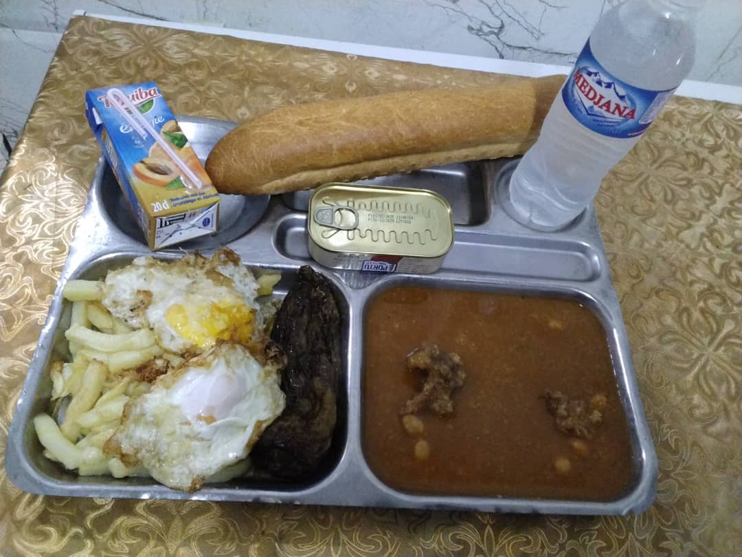 الاقامة الجامعية طاغست 