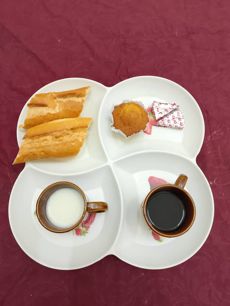 مطعم الاقامة الجامعية 1500 سرير الحسانية