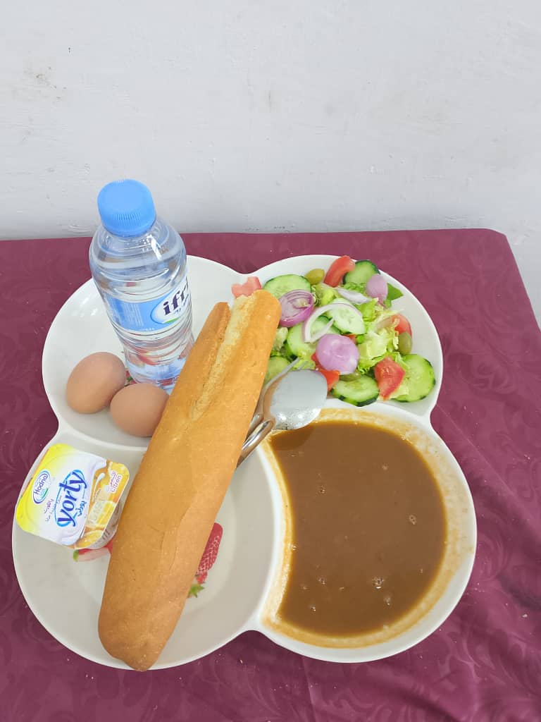 مطعم الاقامة الجامعية 1500 سرير الحسانية