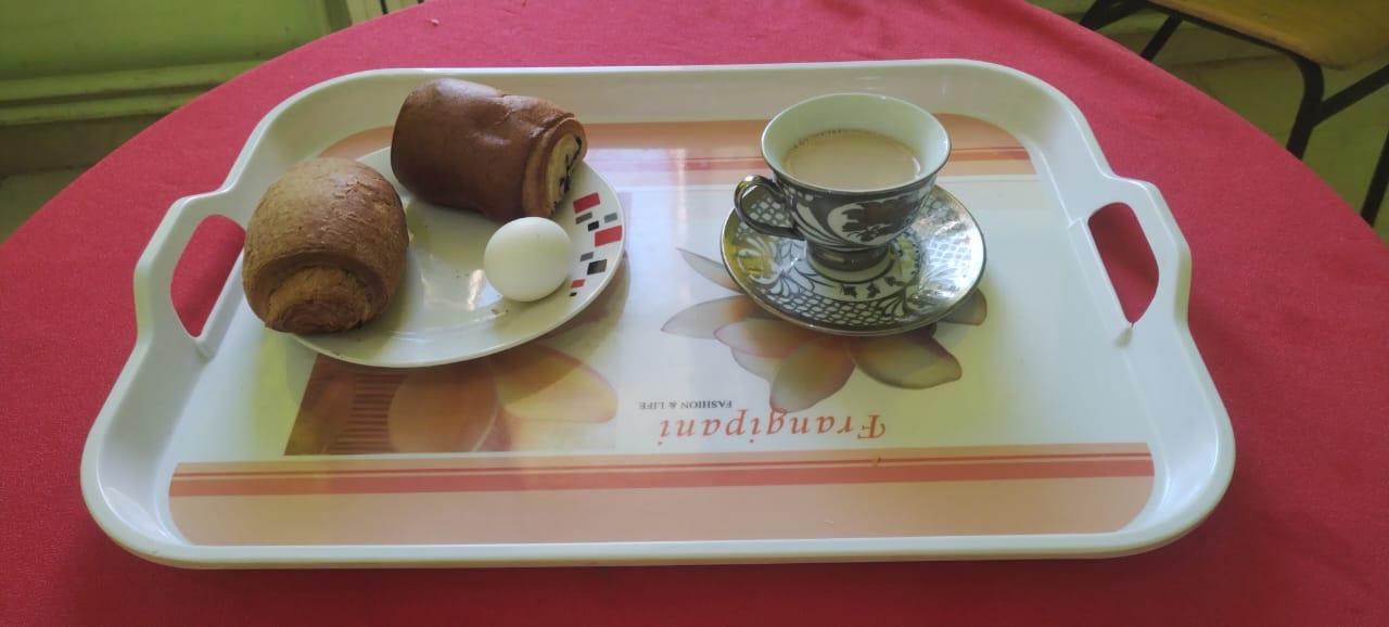 ا ج عميار منور 